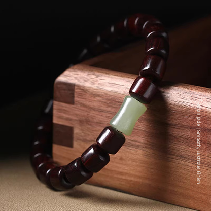 Bamboo-joint Hetian jade accent close-up