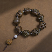 Green Wood Wealth Deity