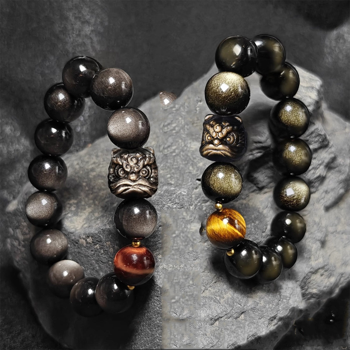 Lion dance obsidian bracelet original product and wearing photograph