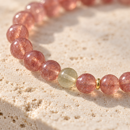 Strawberry Quartz & Citrine Bracelet – 6mm gemstone texture detail