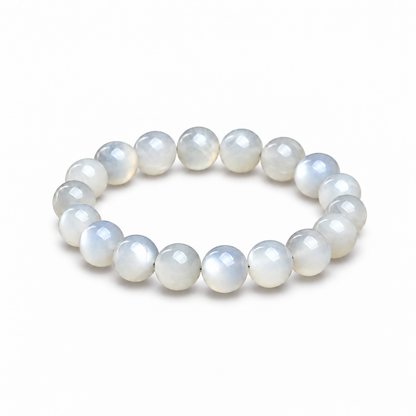 11–12 mm white moonstone bracelet size illustration