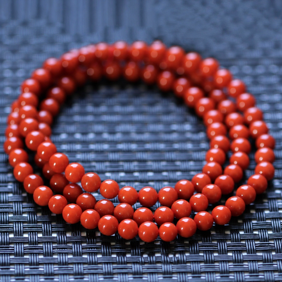 Nanhong red agate 108-bead strand – product view 2
