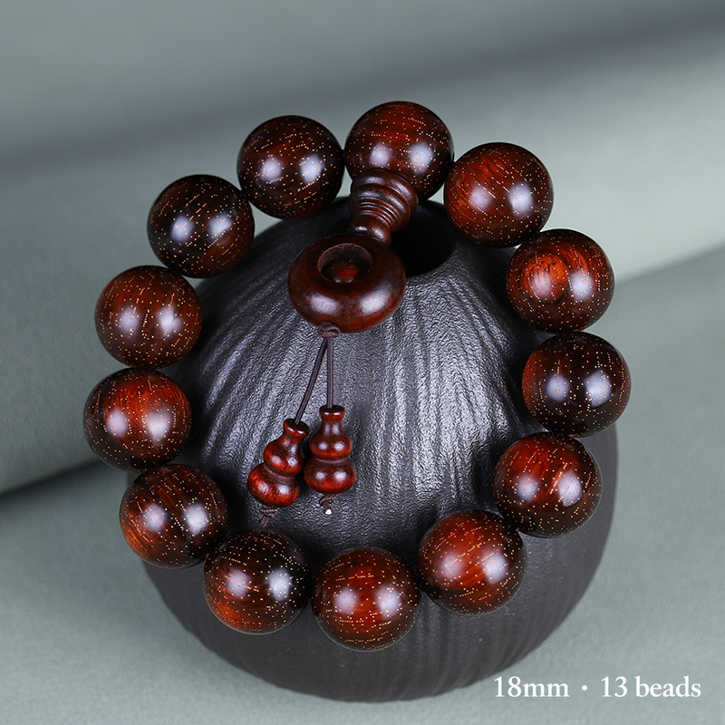 18mm red sandalwood bracelet with 13 beads and wooden ring detail