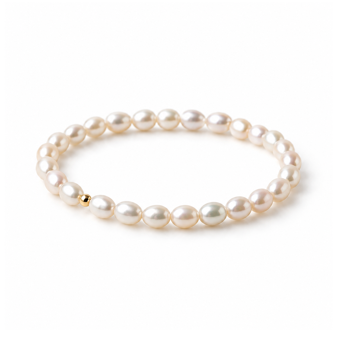 Freshwater teardrop pearl stretch bracelet on white background